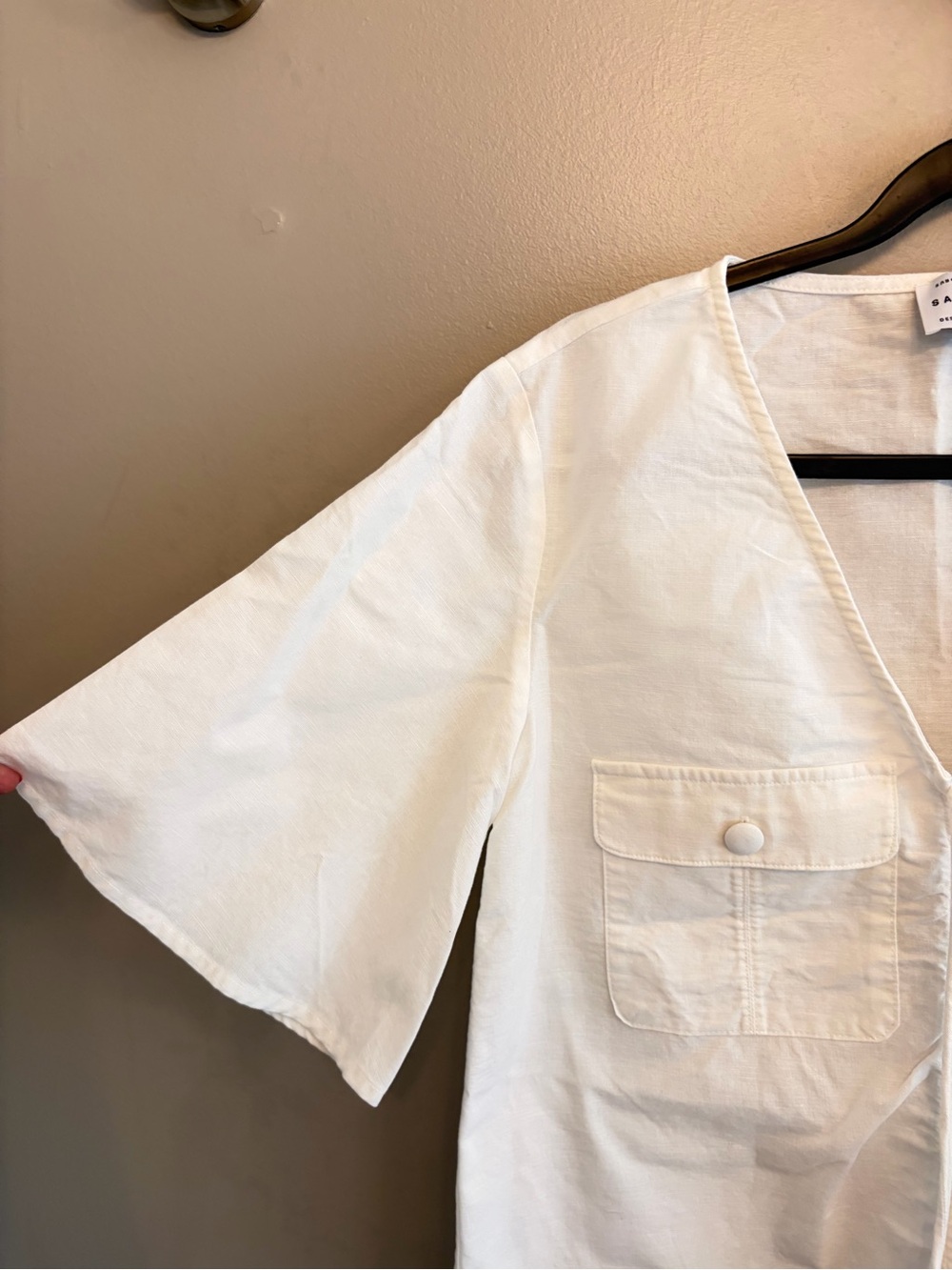 Sabo Skirt White linen blend blouse front tie detail and flap pockets size XS - Picture 4 of 14